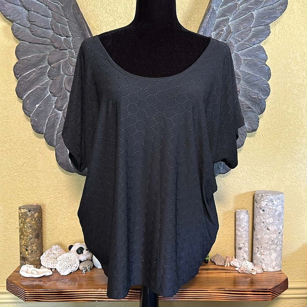 Kim & Cami Relaxed Tee Shirt